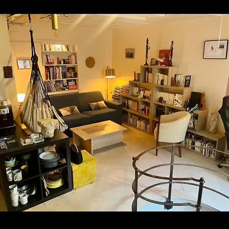 Saint Germain Des Pres *